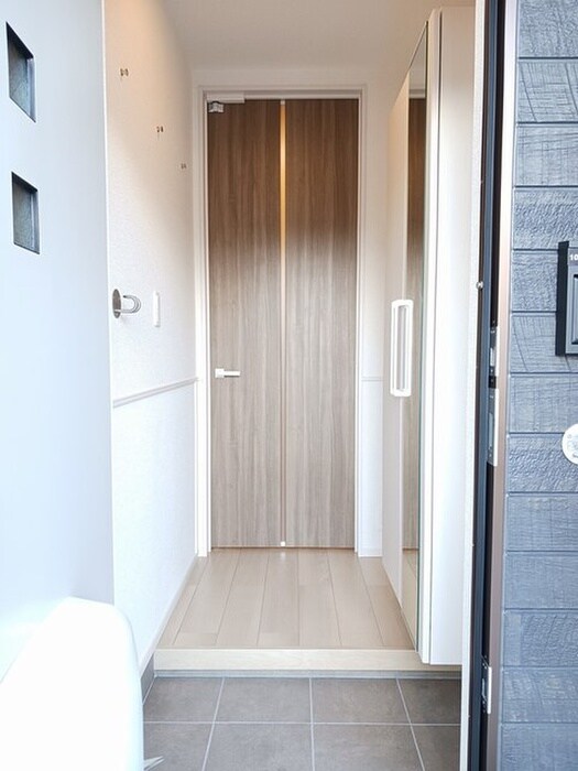 ウィンディ岩倉の物件内観写真