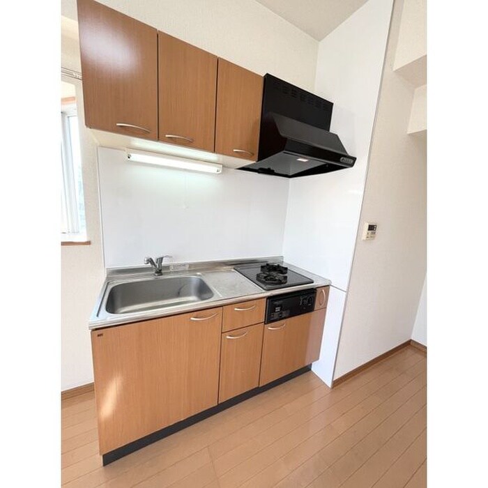 ロイヤルピジョン岩塚の物件内観写真