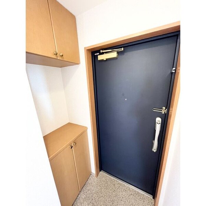 ロイヤルピジョン岩塚の物件内観写真