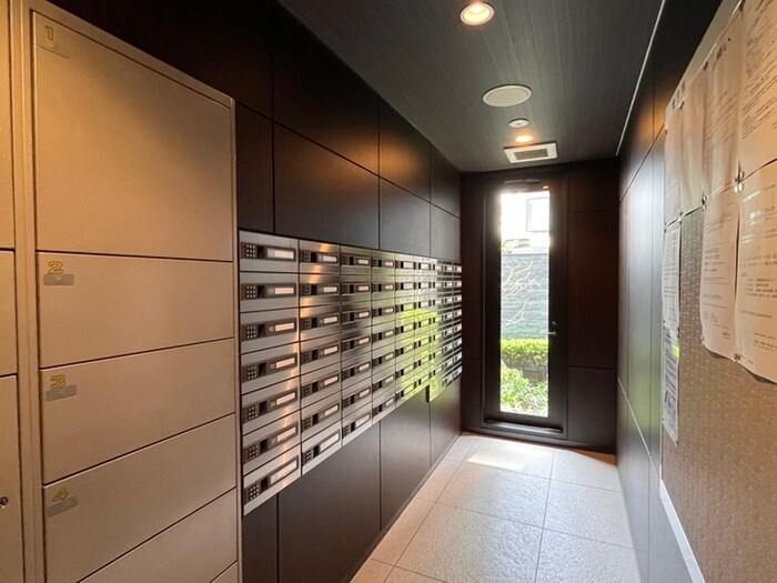 ﾗｲｵﾝｽﾞ名古屋ｽﾃｰｼｮﾝｱｸｼｽ(1304)の物件外観写真