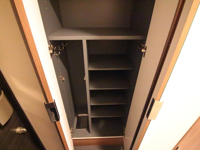 ﾌﾟﾚｻﾝｽ丸の内ｱﾃﾞﾙ(605)の物件内観写真