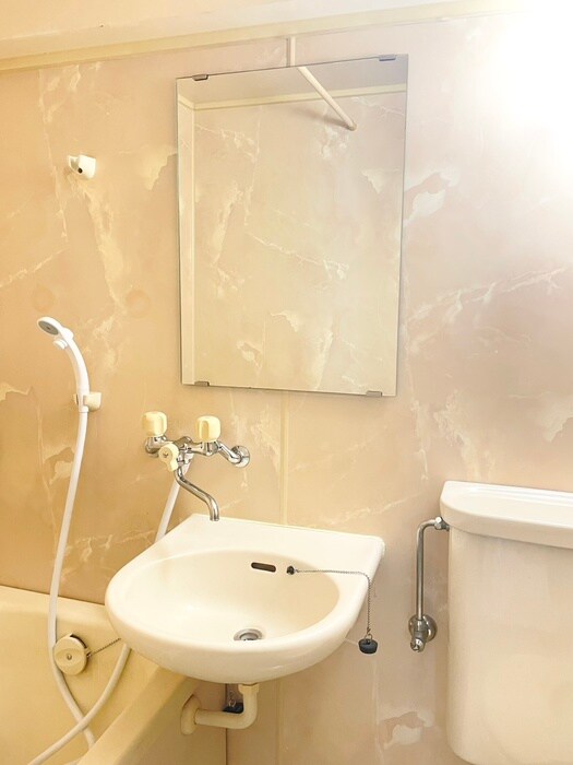 ﾗｲｵﾝｽﾞﾏﾝｼｮﾝ康生通第2(402)の物件内観写真