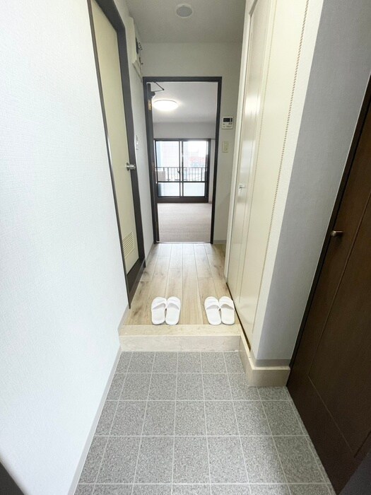 ﾗｲｵﾝｽﾞﾏﾝｼｮﾝ康生通第2(402)の物件内観写真