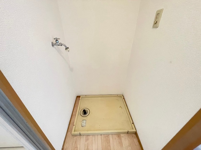 ベルシャトーまきの物件内観写真