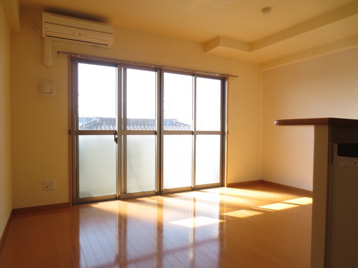 Ｍａｓｈｕ春日の物件内観写真