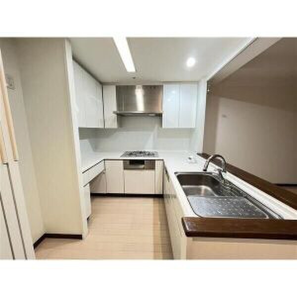 ダイアパレス三の丸西(202)の物件内観写真