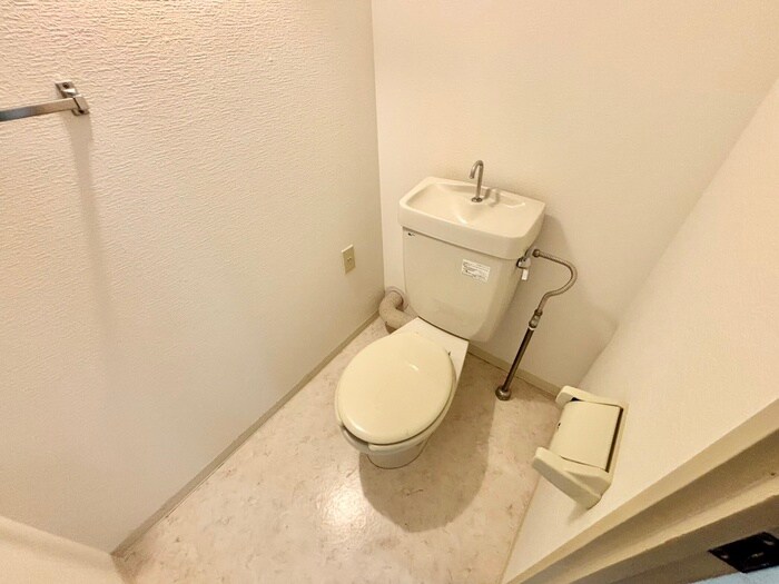 ラ・ジョ－ヌの物件内観写真