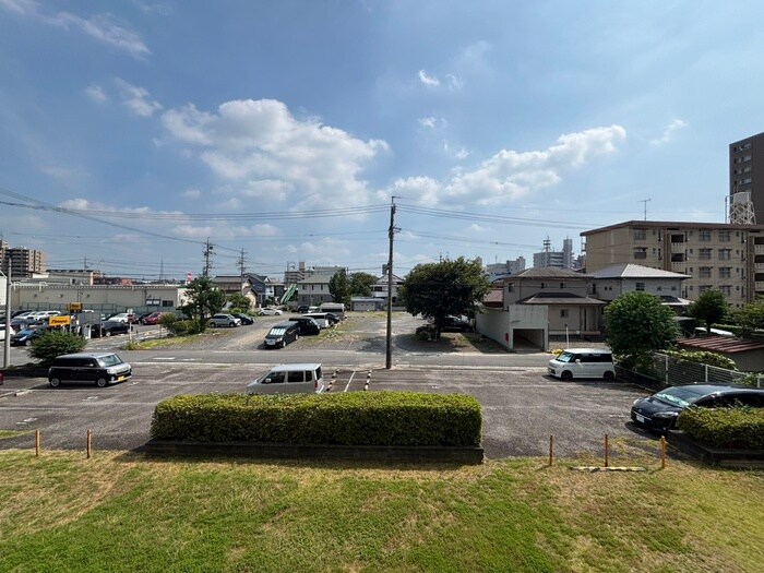 ラ・ジョ－ヌの物件内観写真