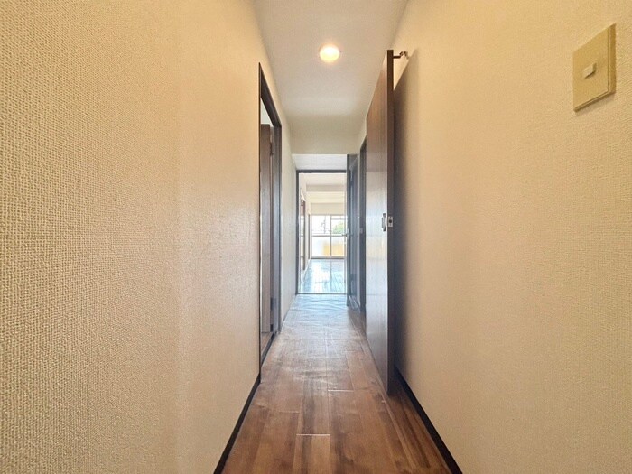 ラ・ジョ－ヌの物件内観写真