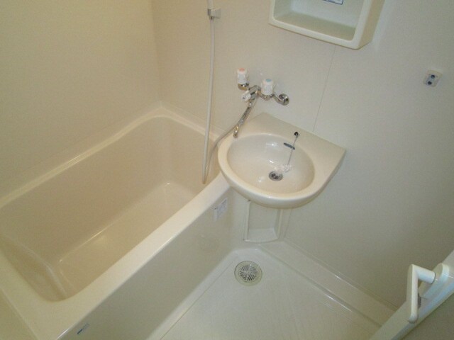 現代ハウス新栄の物件内観写真