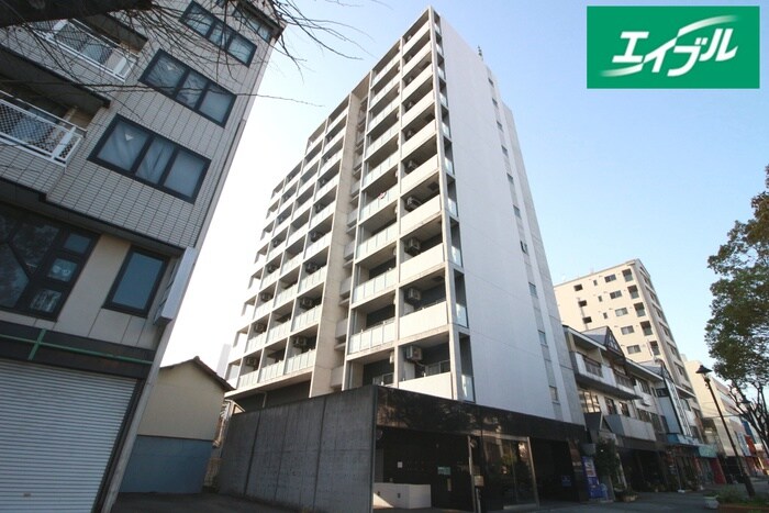 エルブ入船の物件外観写真