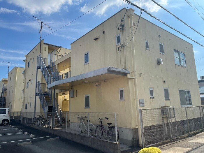 ハウス北屋敷の物件外観写真