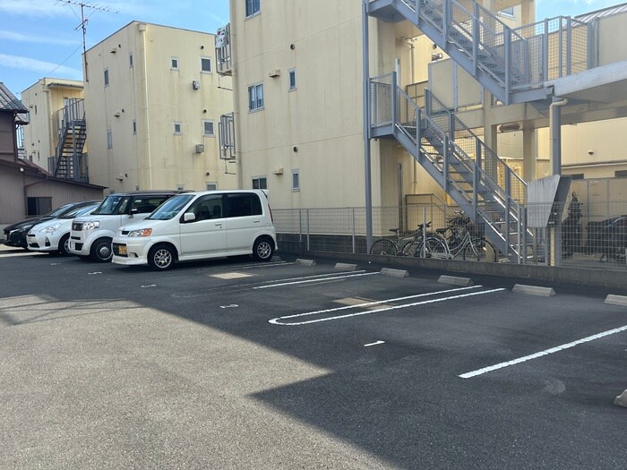 ハウス北屋敷の物件外観写真