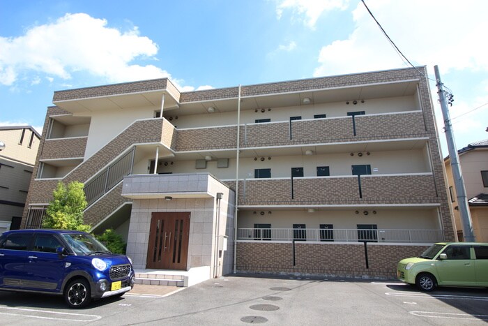 シャイン ヴィレッジの物件外観写真