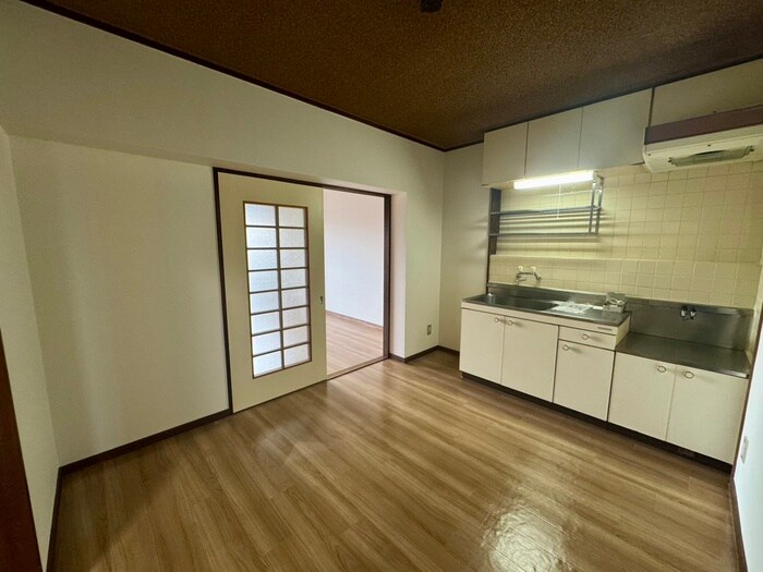 スカイビレッジ六番館の物件内観写真