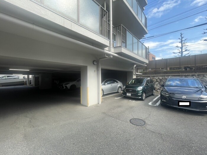 リリーハイツ八事(208)の物件外観写真