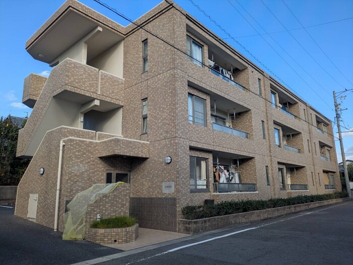 ルミエール園原の物件外観写真