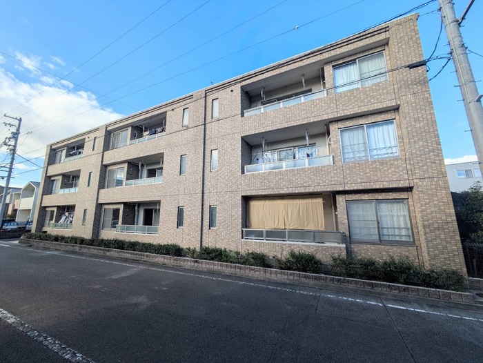 ルミエール園原の物件外観写真