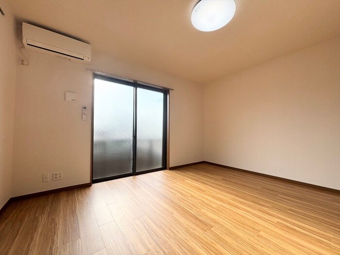 アンプル－ルリ－ブルサンモ－ルの物件内観写真