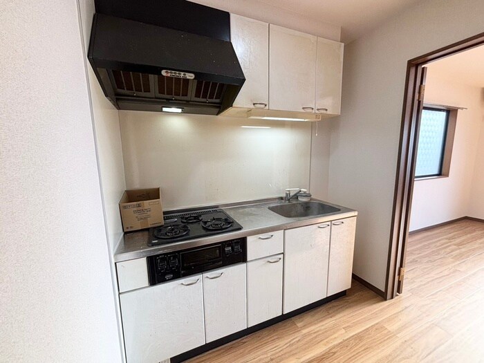 アンプル－ルリ－ブルサンモ－ルの物件内観写真