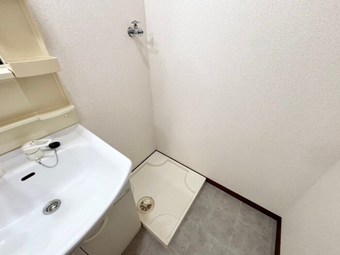 アンプル－ルリ－ブルサンモ－ルの物件内観写真