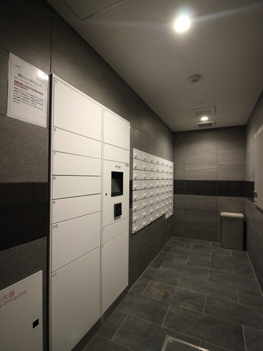 ﾌﾟﾚｻﾝｽﾛｼﾞｪ名古屋駅GATEFRONTの物件外観写真