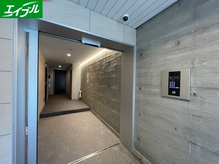 アソシエ鶴舞公園の物件外観写真