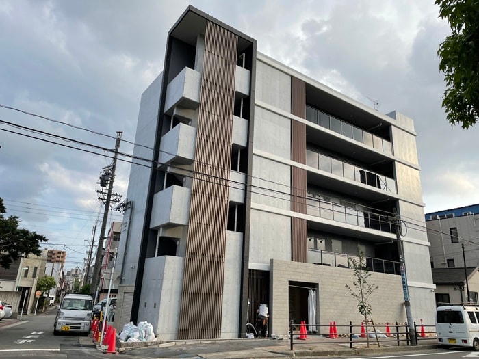 アソシエ鶴舞公園の物件外観写真