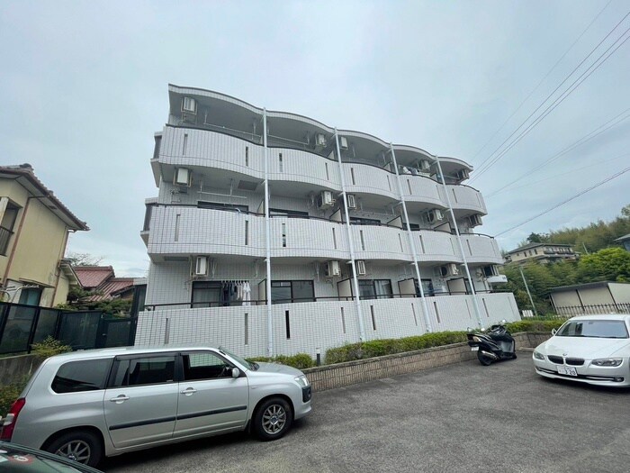 セザール北山の物件外観写真