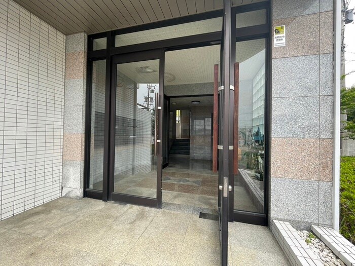 セザール北山の物件外観写真