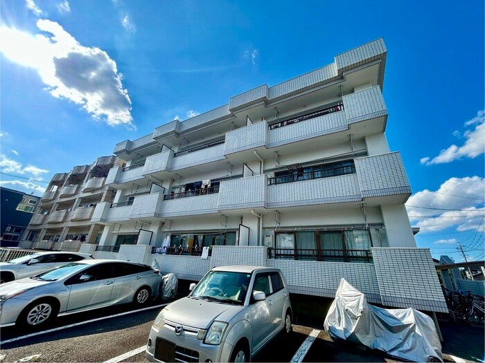 ラフォ－レ二城の物件外観写真