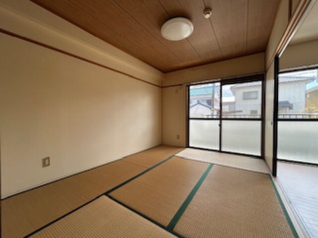 ラフォ－レ二城の物件内観写真