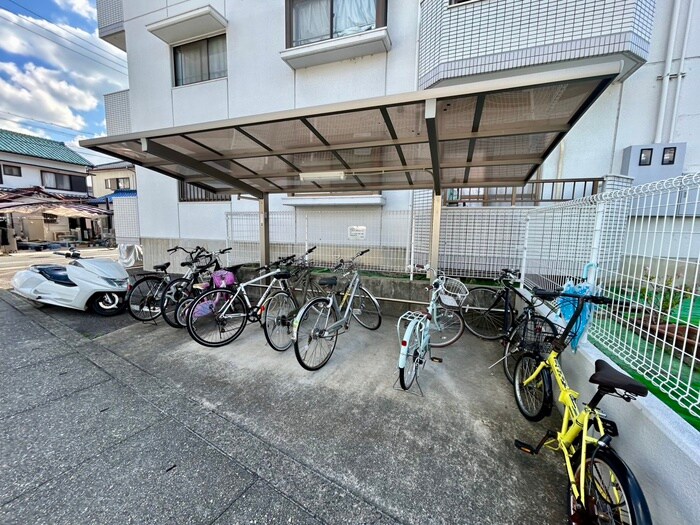 ラフォ－レ二城の物件外観写真