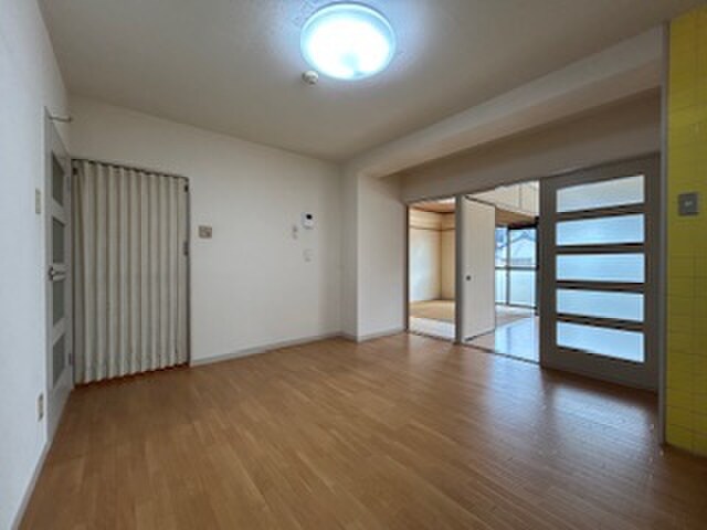 ラフォ－レ二城の物件内観写真