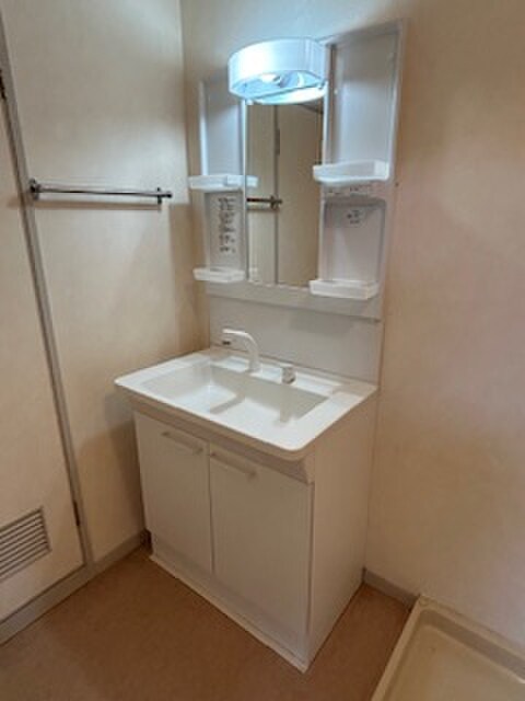 ラフォ－レ二城の物件内観写真