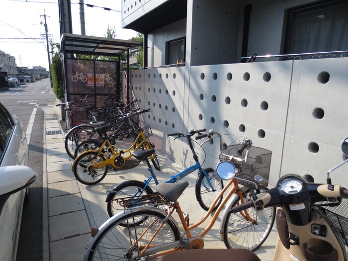 ｅｍｅｒａｕｄｅの物件外観写真