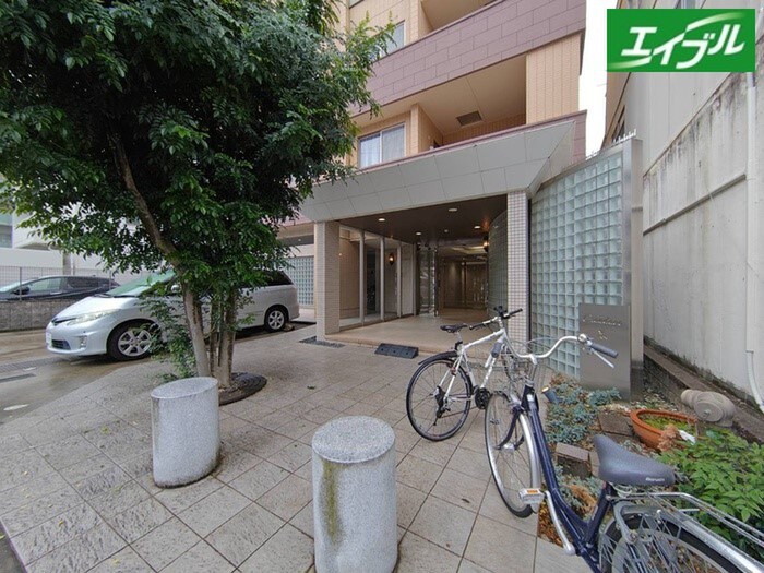 グランデ－ジ泉の物件外観写真