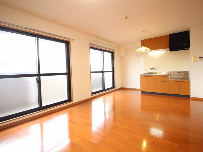 プリミエ－ル八幡の物件内観写真