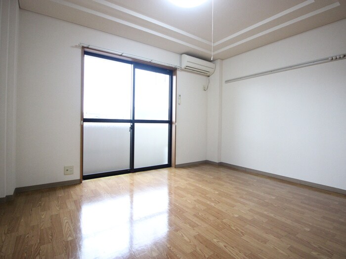 プラムＶ２の物件内観写真