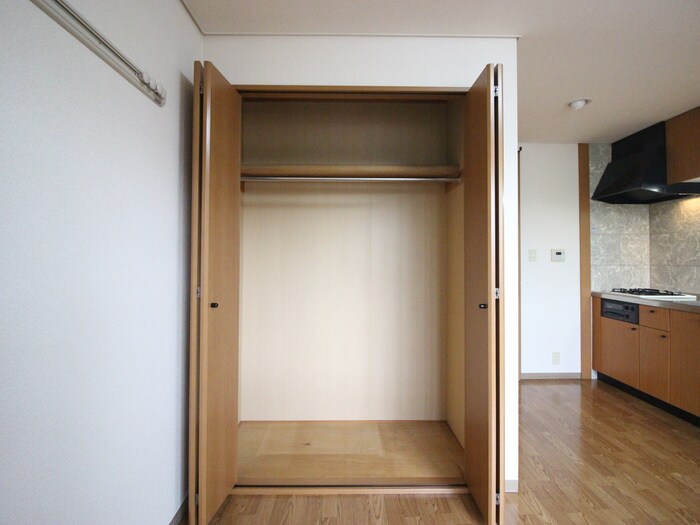 プラムＶ２の物件内観写真