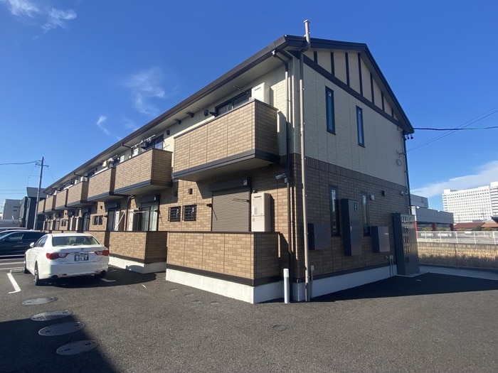 シャインベル花立の物件外観写真