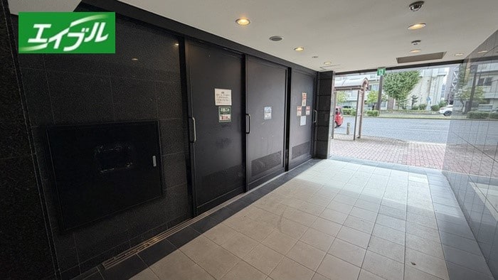 ＧＲＡＮＤＵＫＥ代官町の物件外観写真