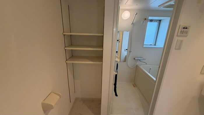 ＧＲＡＮＤＵＫＥ代官町の物件内観写真