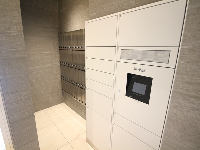 エステシア上前津の物件外観写真