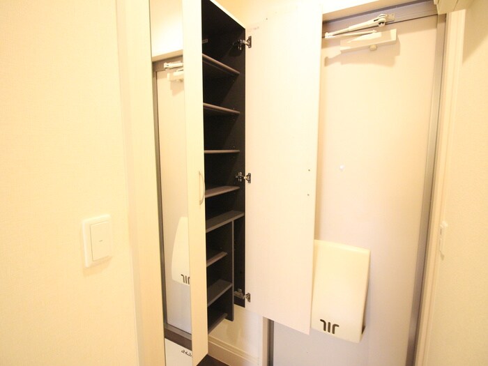 ヴィラ小山Aの物件内観写真