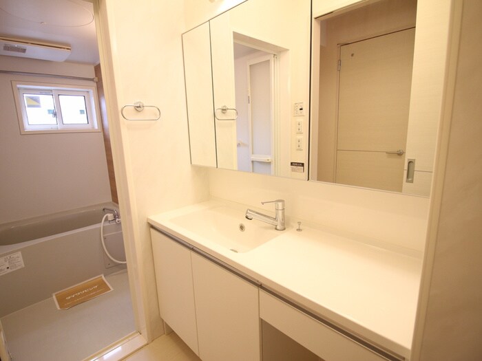 ヴィラ小山Aの物件内観写真