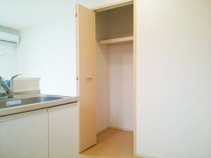 ウィステリアサカキの物件内観写真