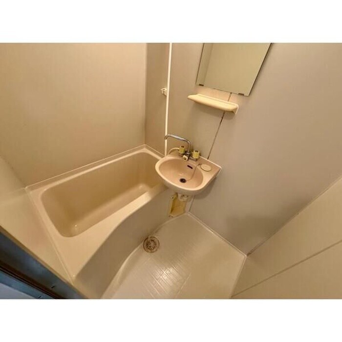 ウイング烏森の物件内観写真