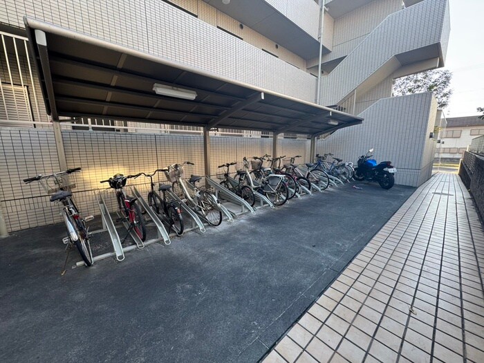 じゅうえーるの物件外観写真