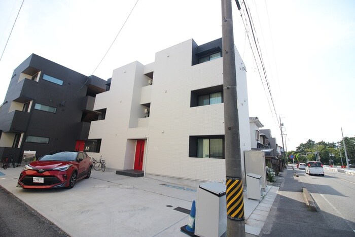 Ｌｉｓｉｎの物件外観写真